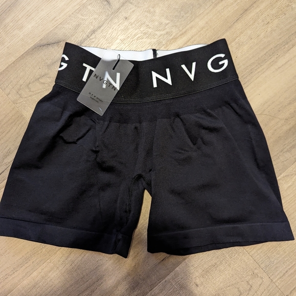 NVGTN Sport Seamless Shorts - Black - Picture 2 of 6